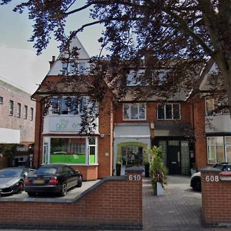 Peaceful Studio-Flat With Driveway In Golders Green Leilighet London Eksteriør bilde