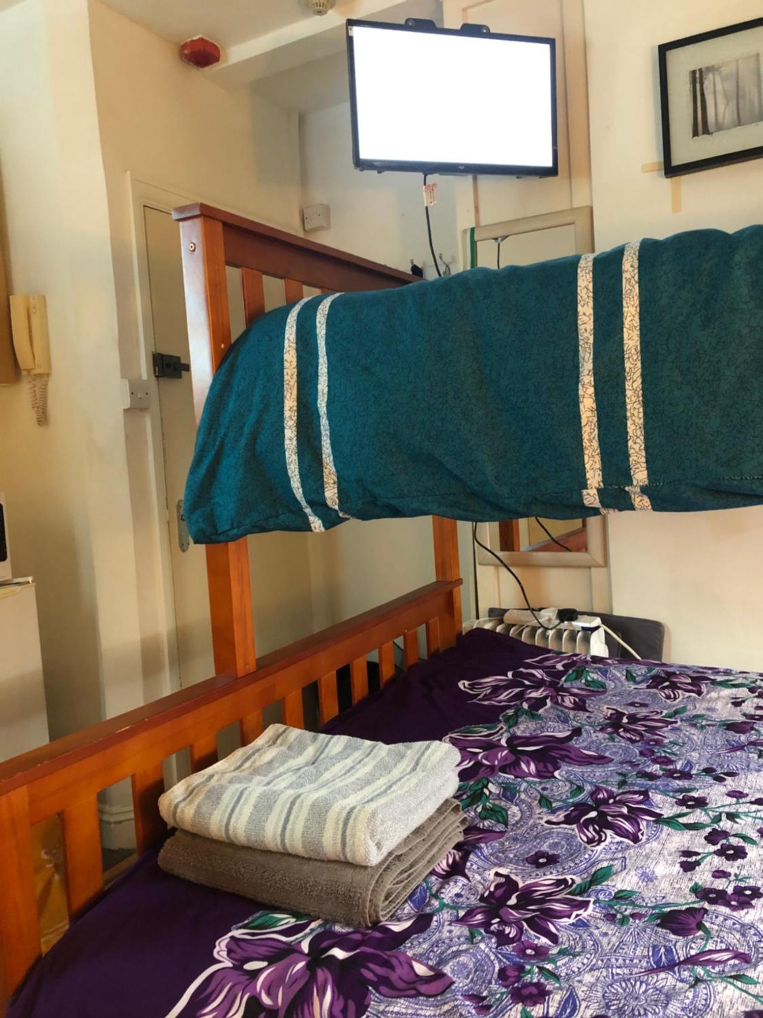 Peaceful Studio-Flat With Driveway In Golders Green Leilighet London Eksteriør bilde