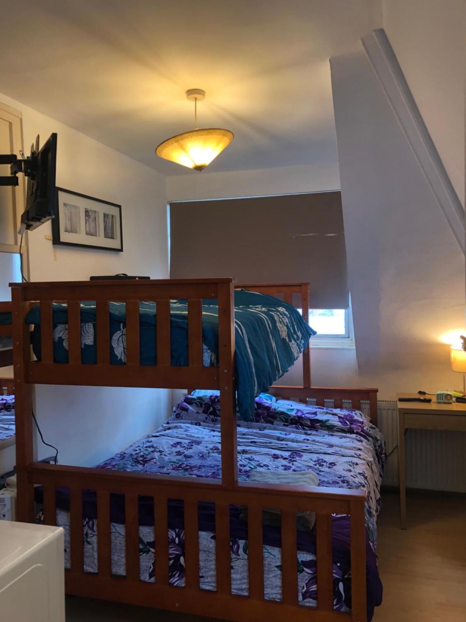 Peaceful Studio-Flat With Driveway In Golders Green Leilighet London Eksteriør bilde